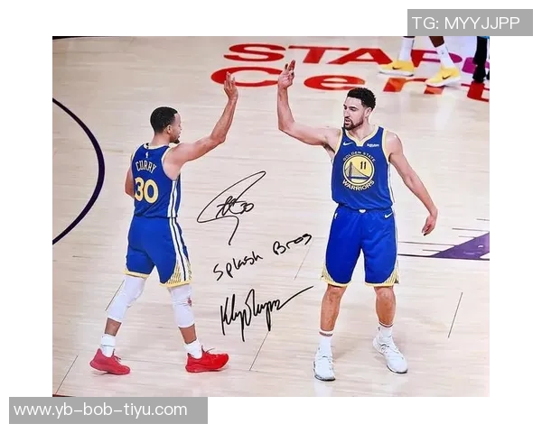 库里兄弟与克莱领衔现役仅三人三分命中率超40九季以上 库里兄弟与克莱领衔现役仅三人三分命中率超40九季以上