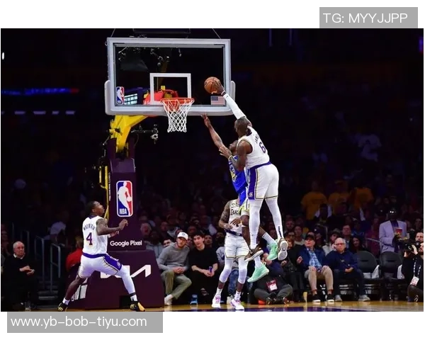 詹姆斯谈三分联盟策略强调领先时犯规能有效限制对手三分球命中率